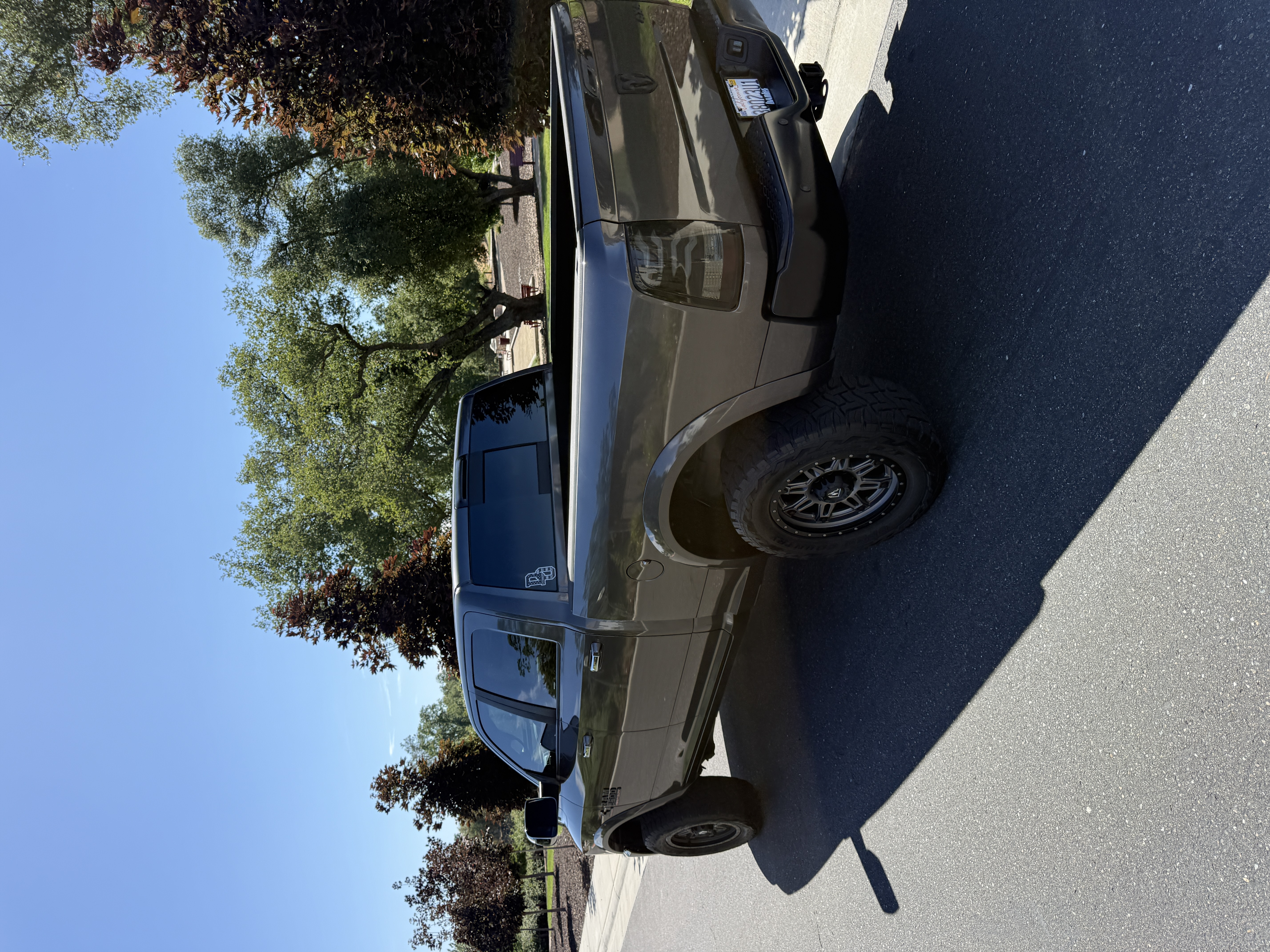 Used 2015 RAM 2500 Laramie AWD/4WD image 8
