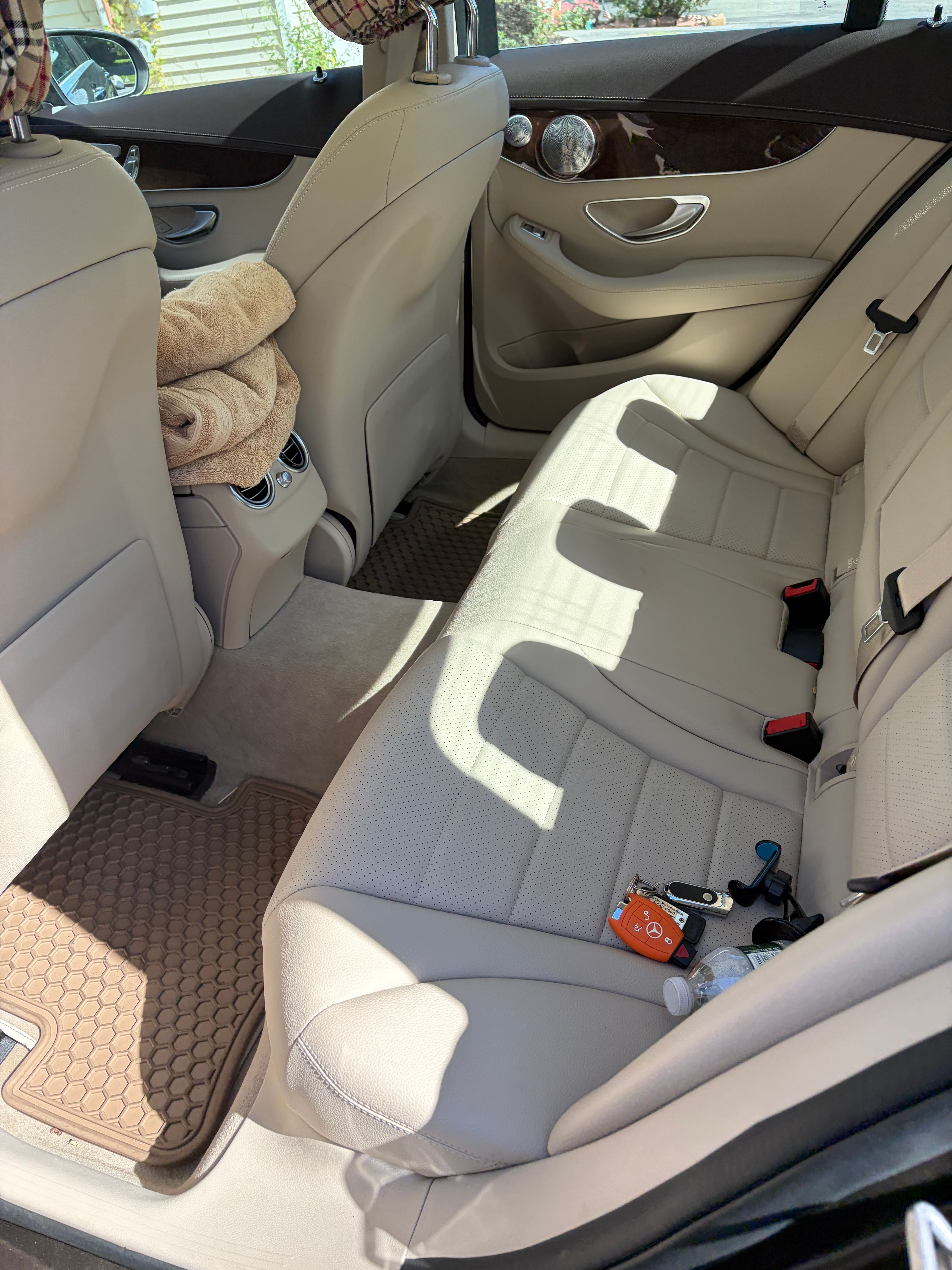 Used 2017 Mercedes-Benz C 300 4MATIC Sedan image 9