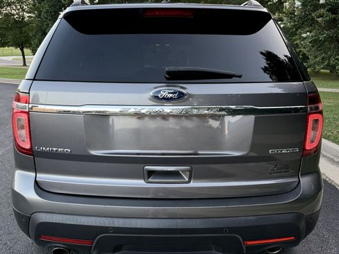 Used 2014 Ford Explorer Limited w/ Equipment Group 301A FWD image 13