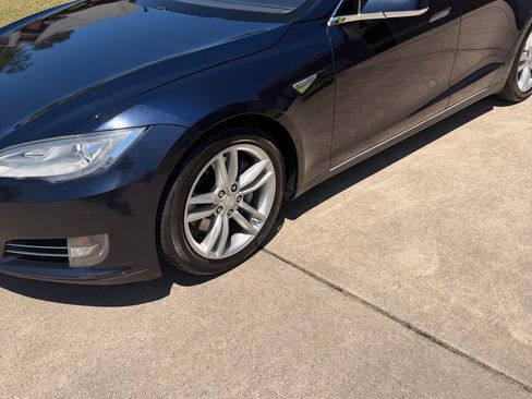 Used 2013 Tesla Model S RWD image 1