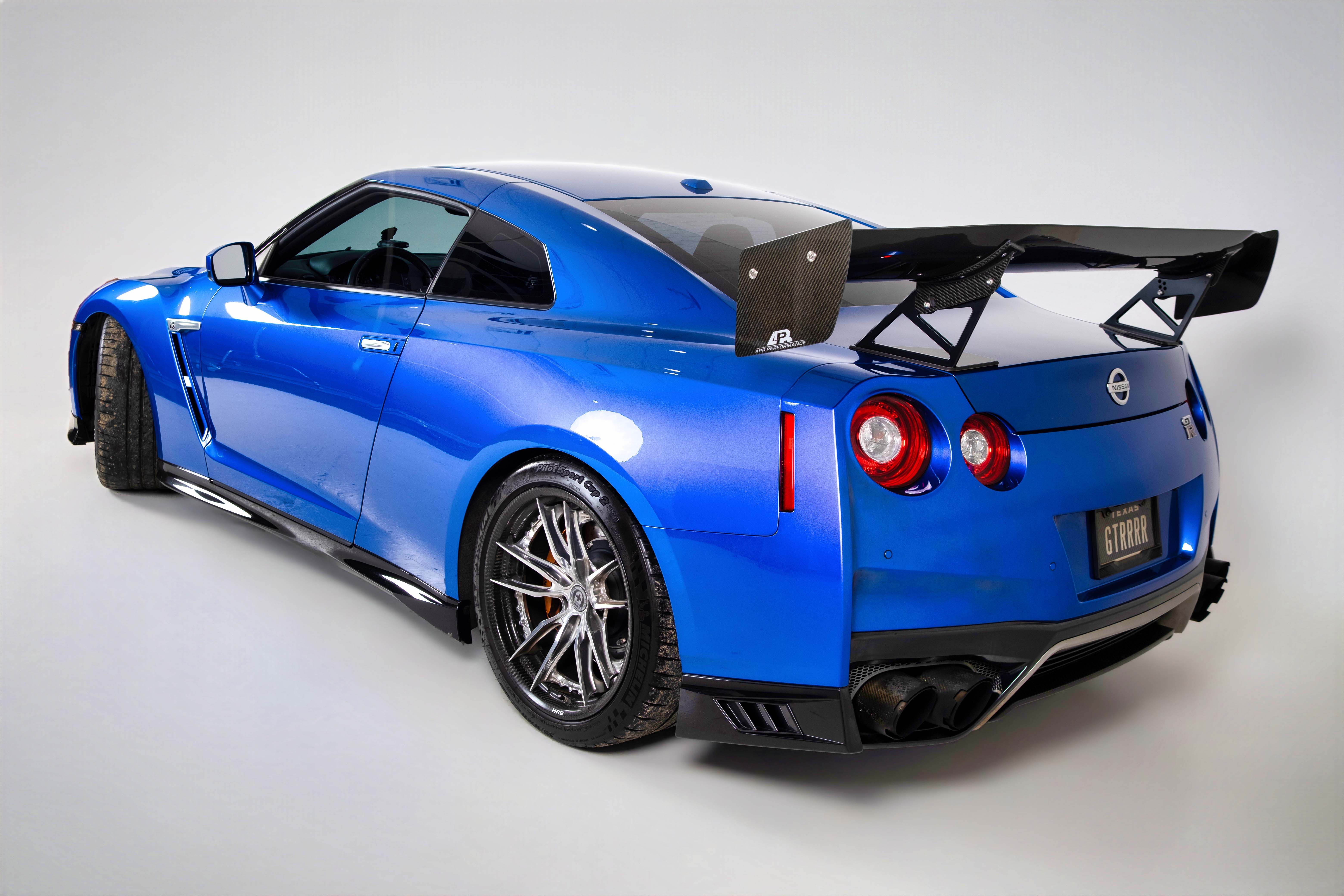Used 2021 Nissan GT-R Premium AWD/4WD image 4