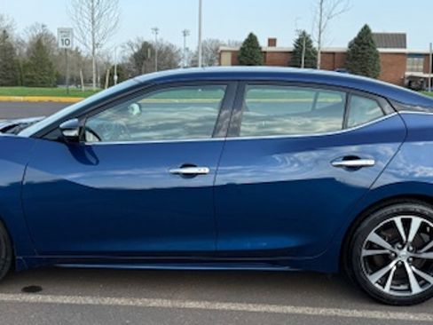 Used 2018 Nissan Maxima 3.5 SV image 12