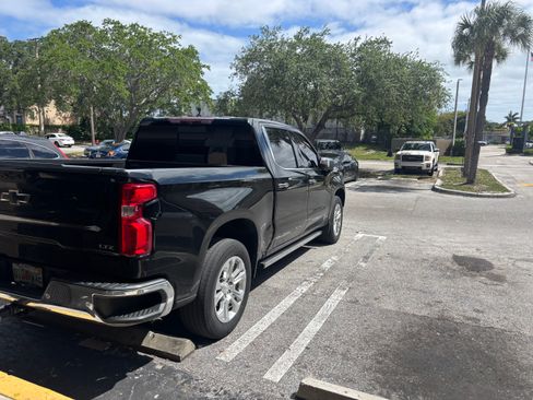 Used 2023 Chevrolet Silverado 1500 LTZ w/ LTZ Premium Package image 2