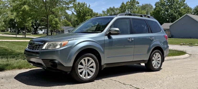 Used 2013 Subaru Forester 2.5X Premium AWD/4WD image 1