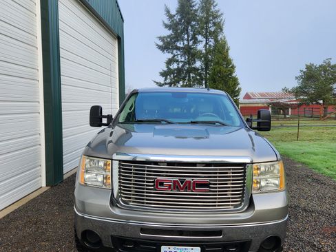 Used 2009 GMC Sierra 2500 SLE w/ Convenience Package image 23