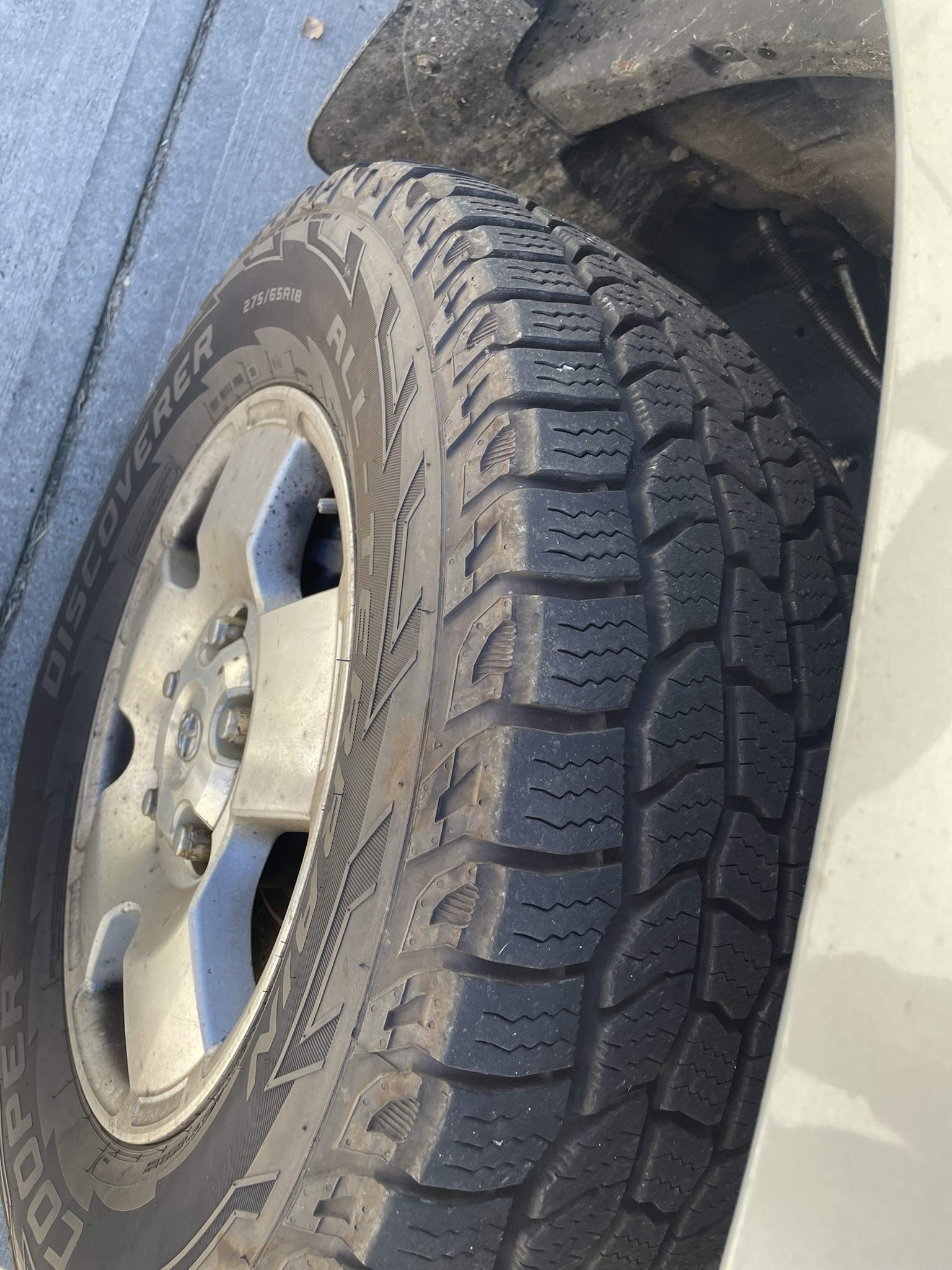 Used 2012 Toyota Tundra 4x4 Double Cab w/ TRD Off-Road Pkg image 2