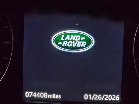 Used 2019 Land Rover Range Rover Velar S image 4