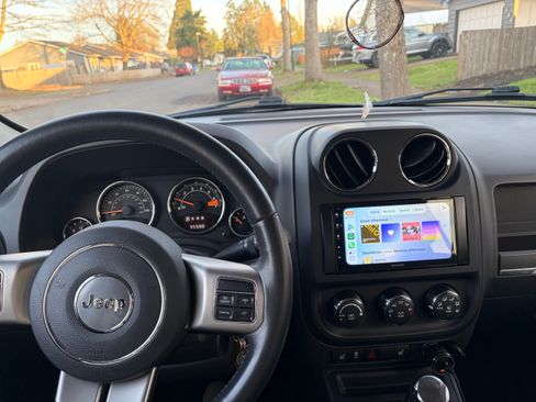 Used 2014 Jeep Patriot Limited image 5