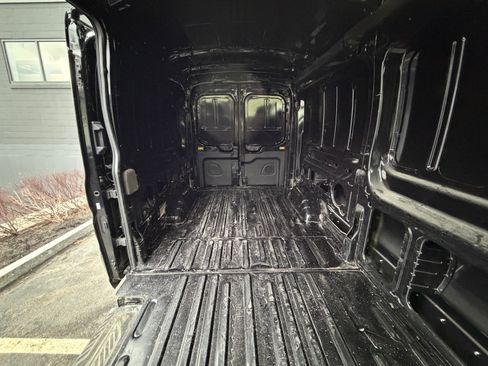 Used 2024 Ford Transit 250 148 Medium Roof image 9