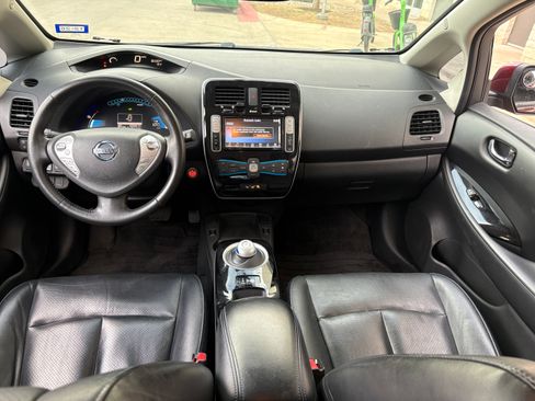 Used 2016 Nissan Leaf SL image 22