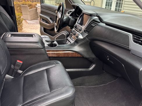 Used 2018 Chevrolet Tahoe LT image 6