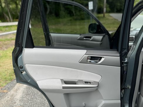 Used 2010 Subaru Forester 2.5XT Limited image 13