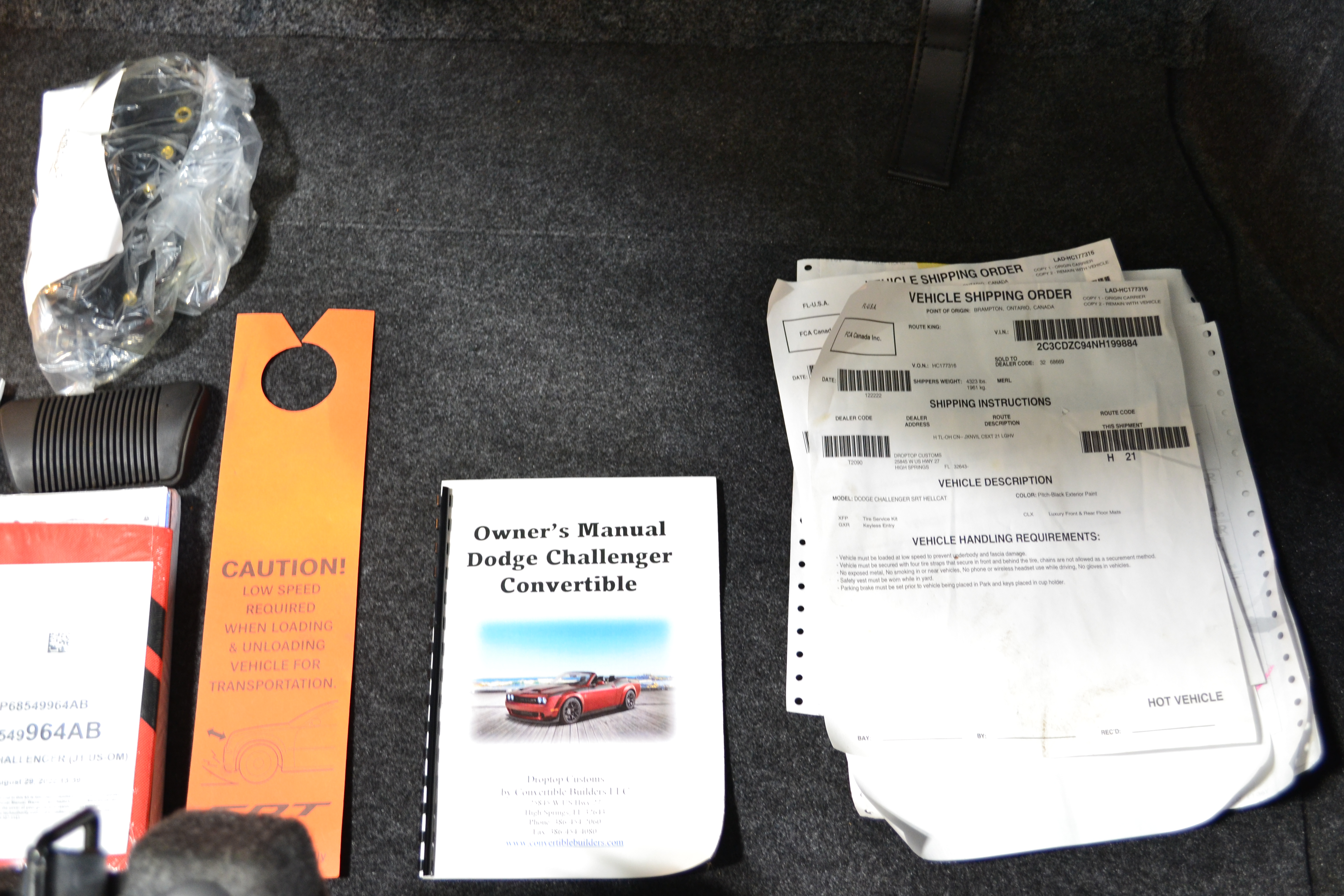 Used 2022 Dodge Challenger SRT Hellcat w/ Plus Package RWD image 27