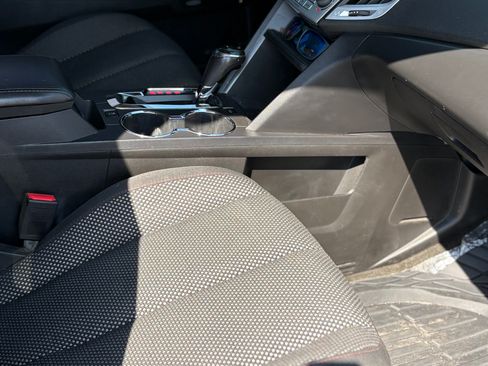 Used 2017 GMC Terrain SLE w/ Convenience Package AWD/4WD image 8