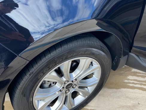 Used 2020 Ford Edge Titanium w/ Equipment Group 301A image 4