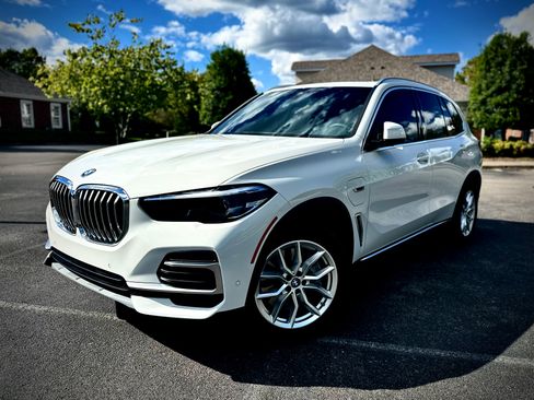 Used 2023 BMW X5 xDrive45e w/ Luxury Seating Package image 1