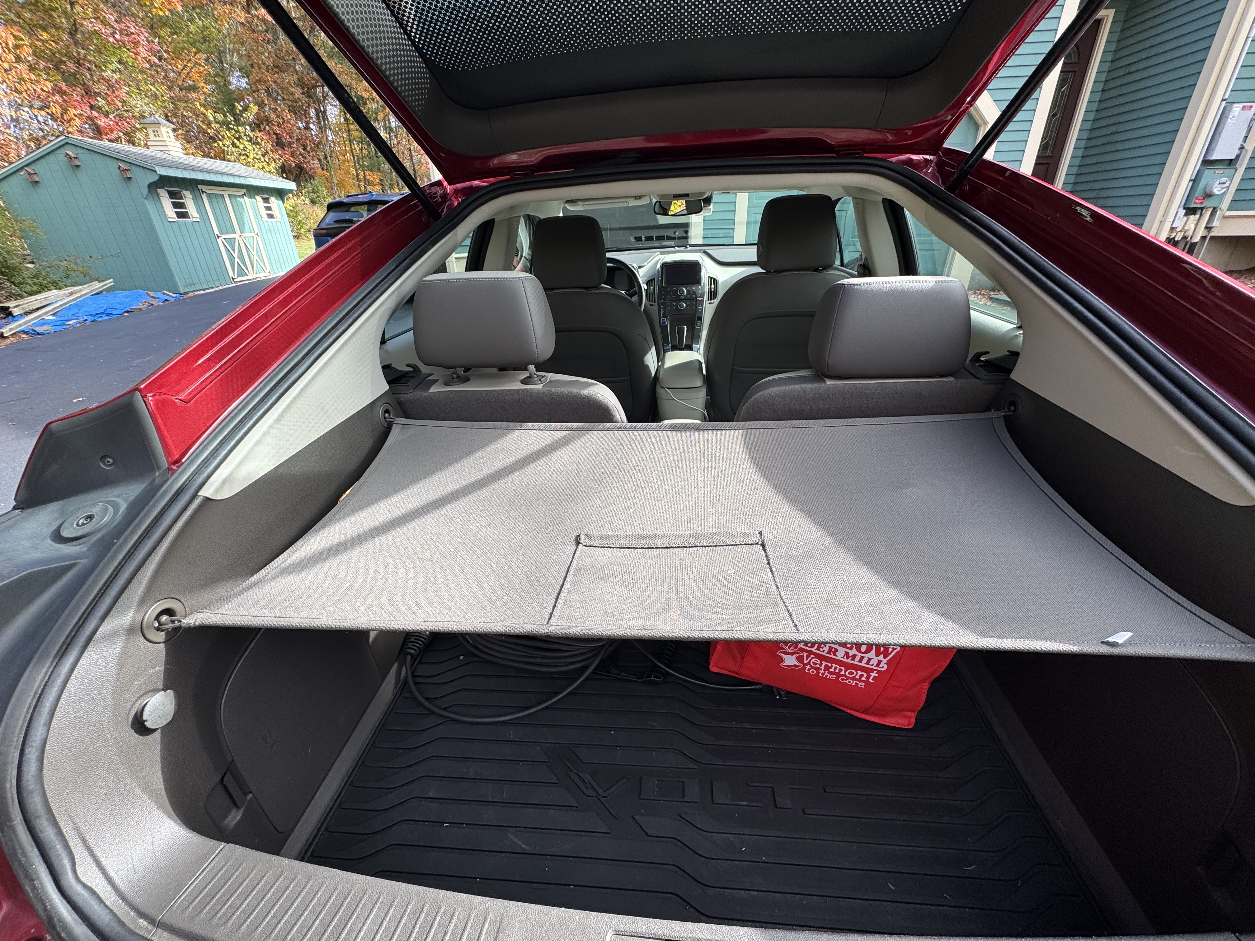 Used 2013 Chevrolet Volt Premium w/ Premium Trim Package FWD image 8
