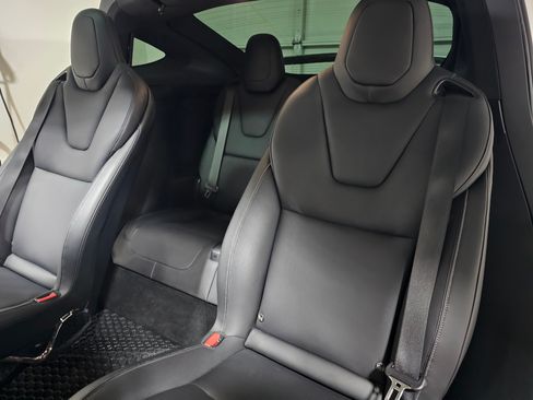 Used 2022 Tesla Model X Plaid image 9