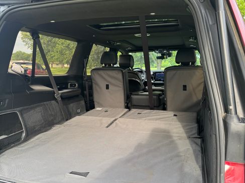 Used 2023 Jeep Grand Wagoneer L Series III w/ HD Trailer Tow Package AWD/4WD image 11
