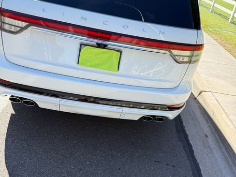 Used 2020 Lincoln Aviator Grand Touring w/ Equipment Group 302A AWD/4WD image 9