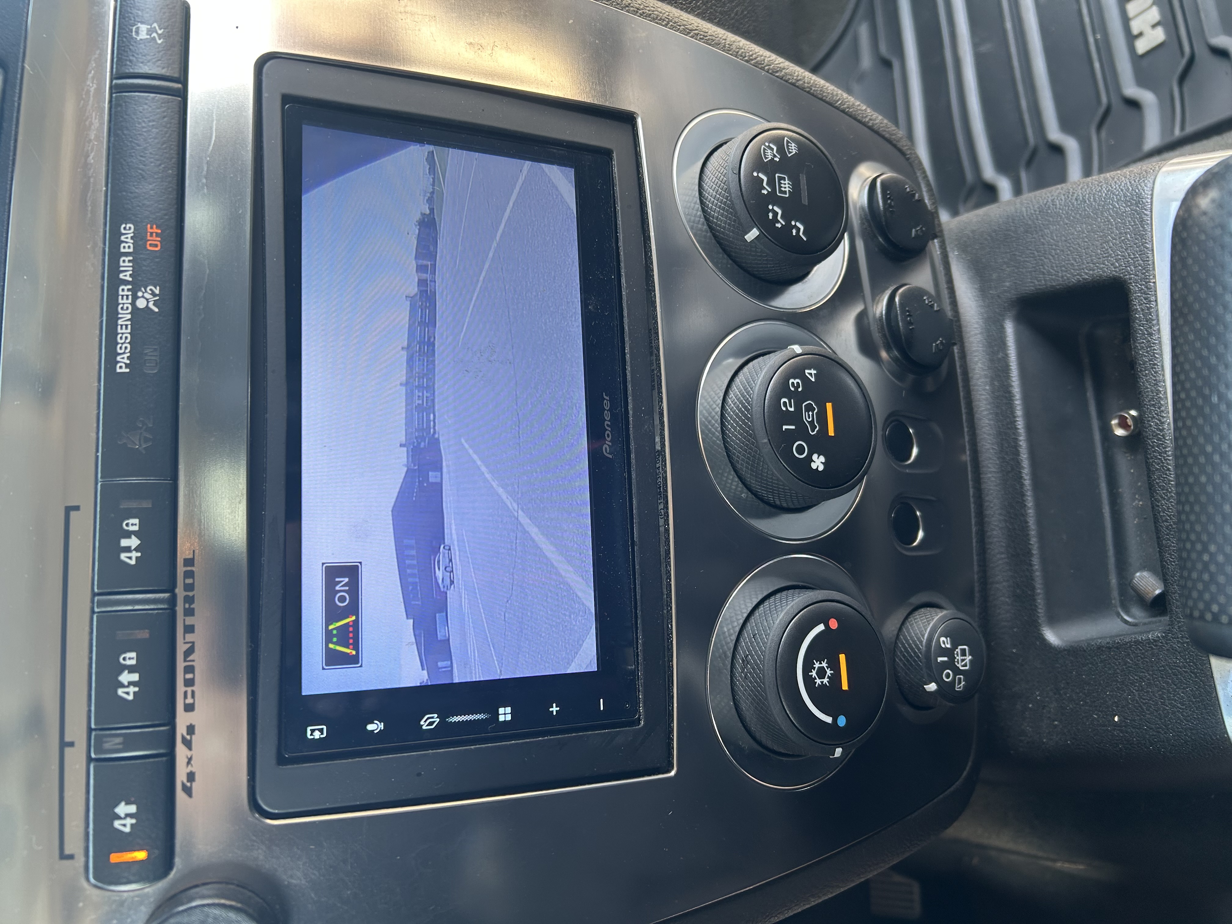 Used 2007 HUMMER H3 AWD/4WD image 5