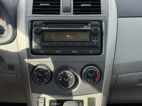 Used 2012 Toyota Corolla LE image 12