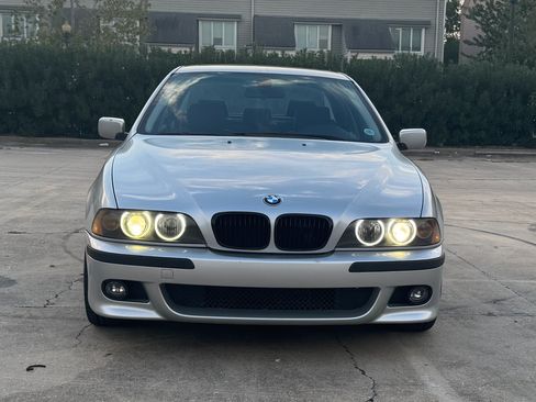 Used 2002 BMW 540i Sedan image 4