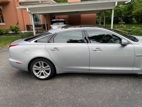 Used 2018 Jaguar XJ L Portfolio AWD/4WD image 5