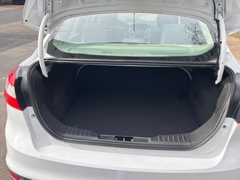 Used 2014 Ford Focus SE image 4