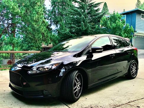Used 2014 Ford Focus ST w/ Equipment Group 202A FWD image 1