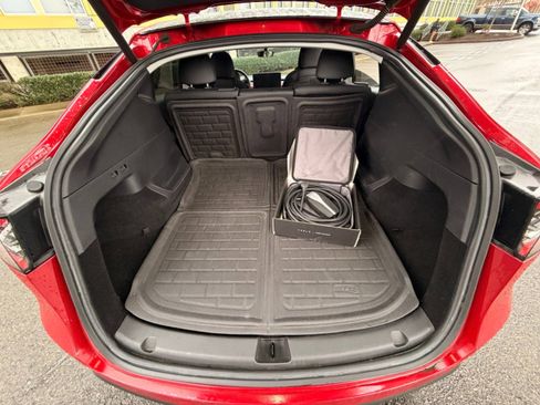 Used 2021 Tesla Model Y Long Range image 12