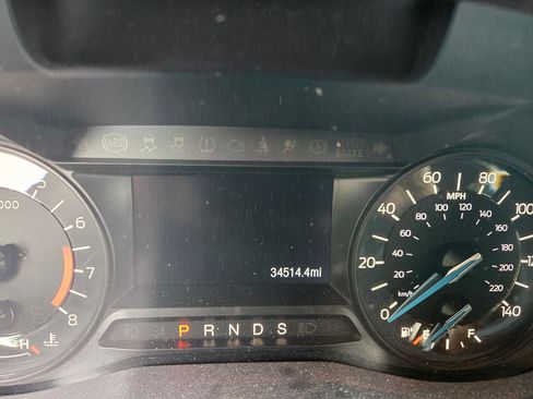 Used 2017 Ford Explorer XLT image 8