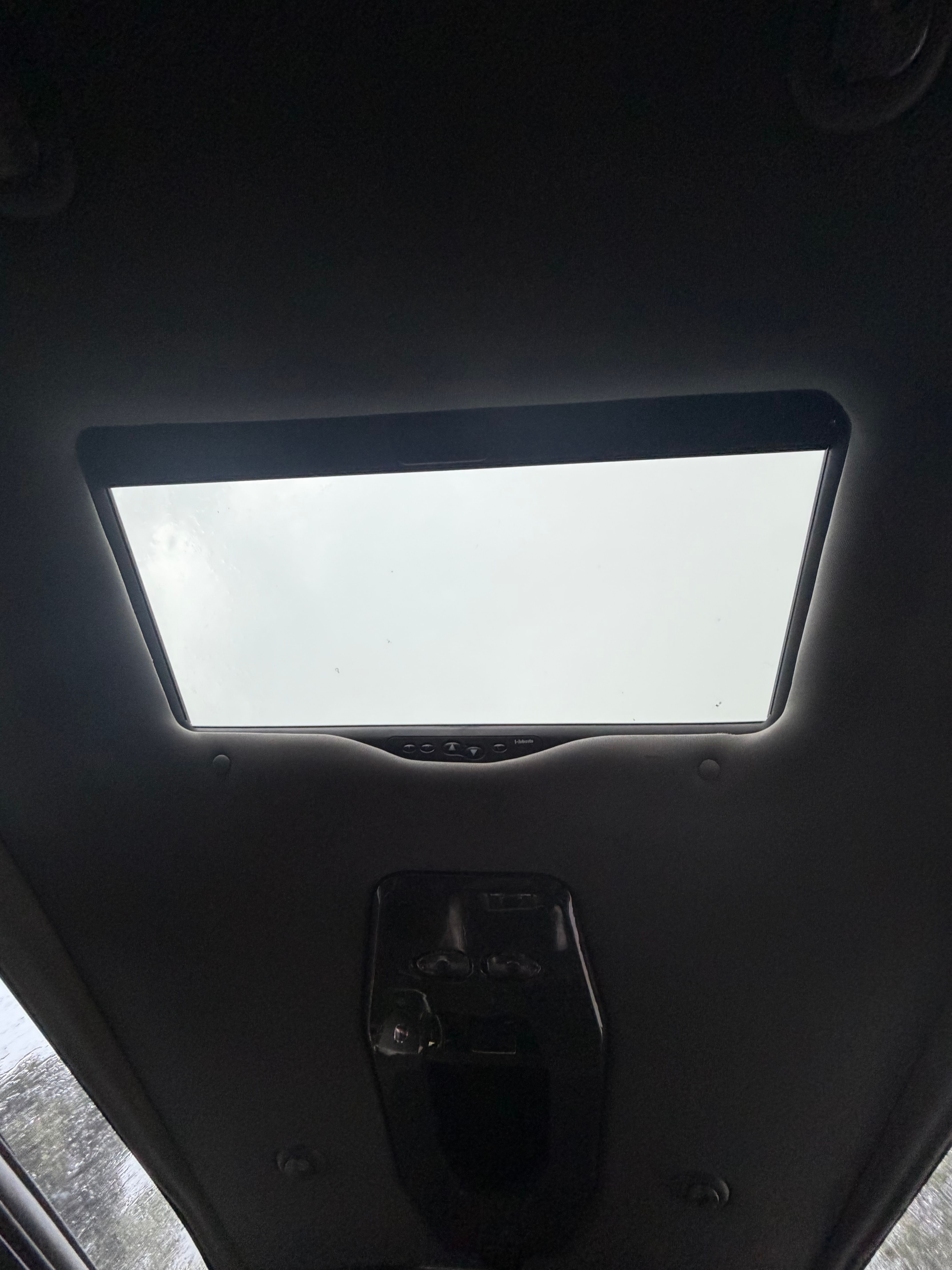 Used 2017 GMC Savana 2500 RWD image 13