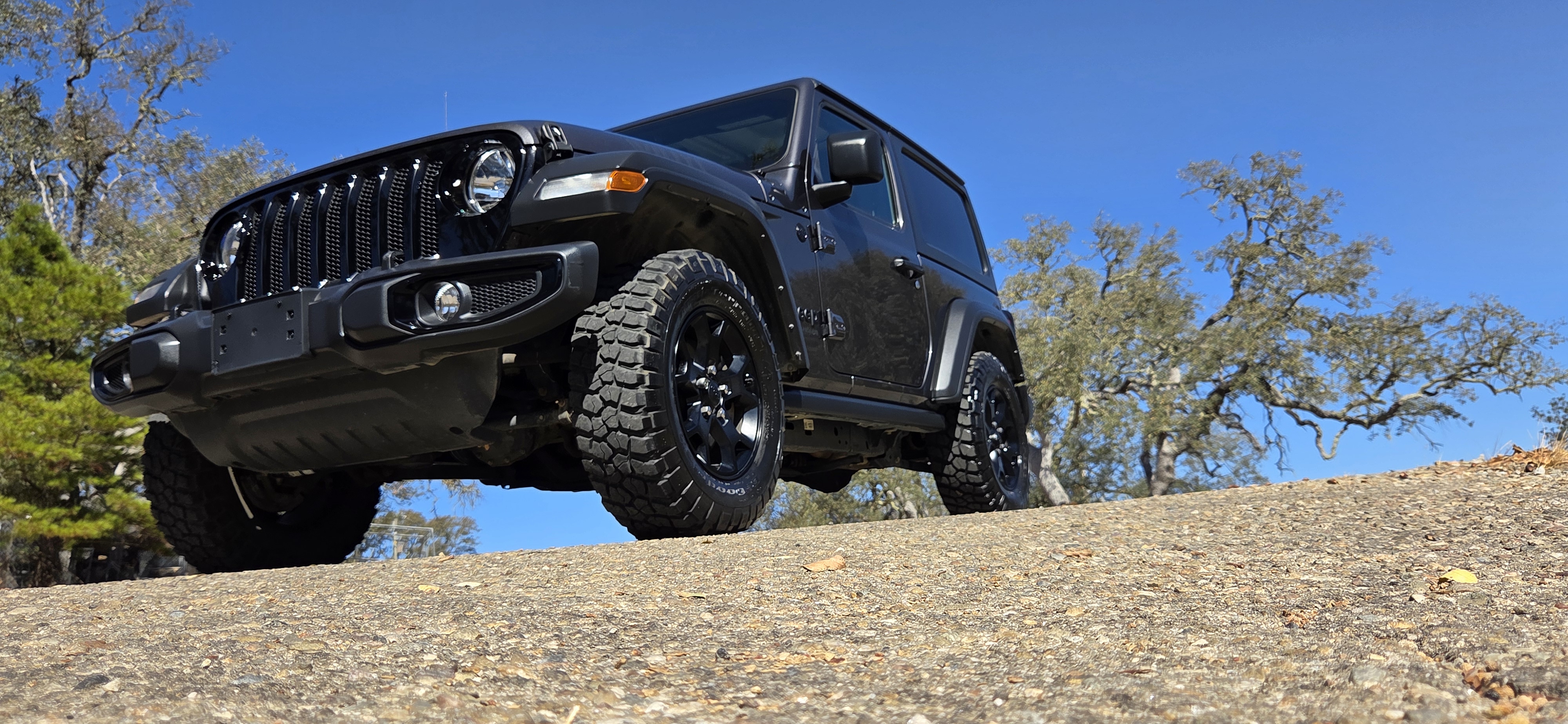 Used 2022 Jeep Wrangler Sport AWD/4WD image 4