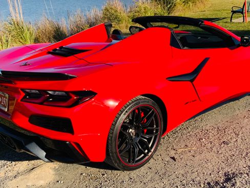 Used 2024 Chevrolet Corvette Z06 image 11