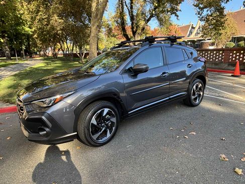 Used 2024 Subaru Crosstrek 2.5i Limited w/ Crosstrek Mirror Package image 1