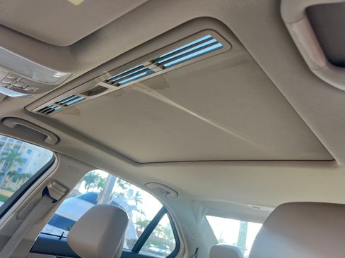 Used 2014 Mercedes-Benz C 250 Sedan image 12