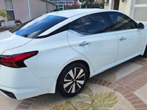 Used 2022 Nissan Altima 2.5 SL FWD image 6