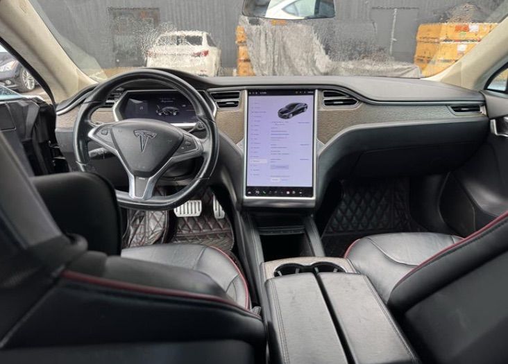 Used 2012 Tesla Model S Signature Performance RWD image 29