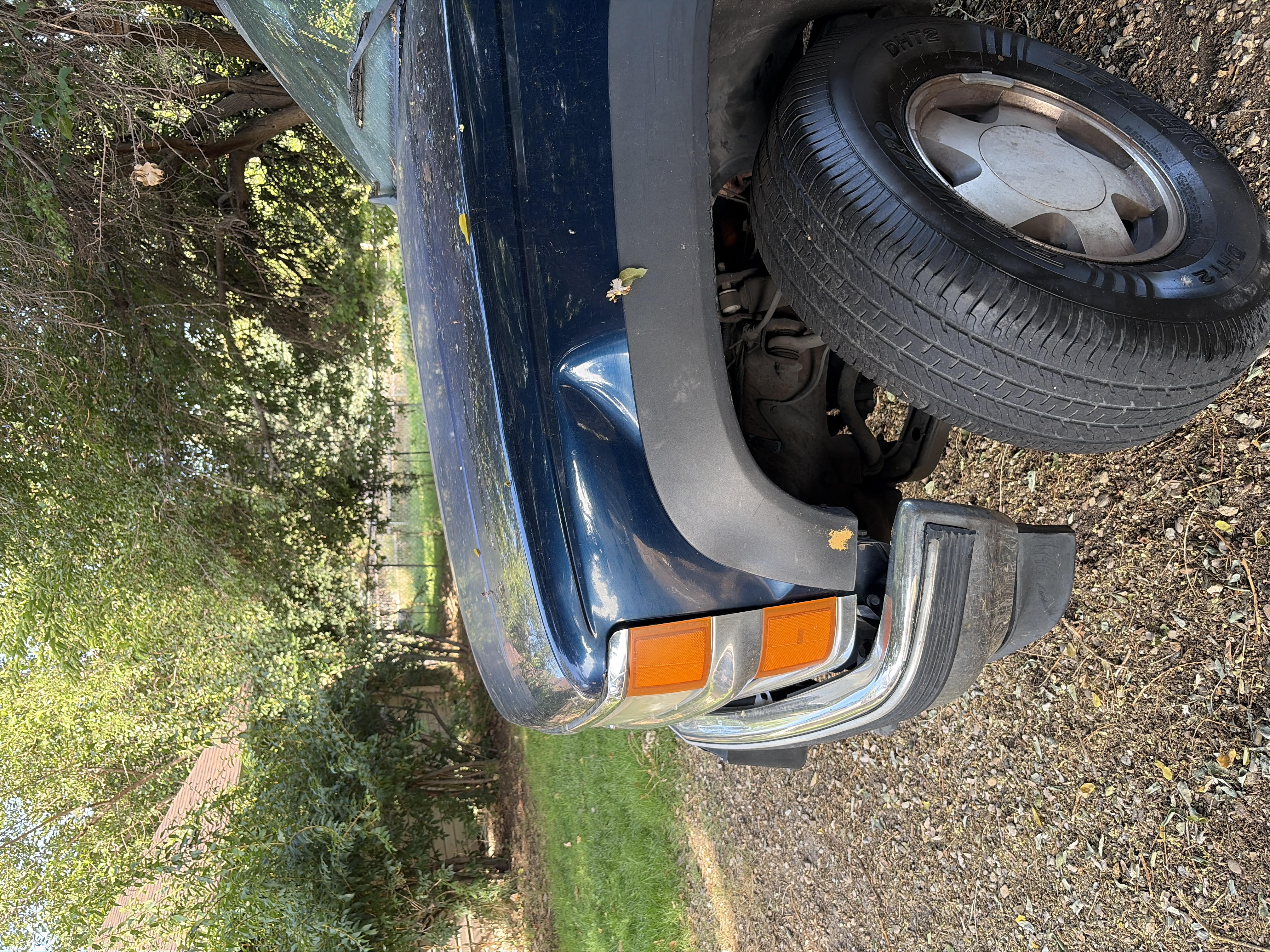 Used 1999 Chevrolet Suburban 4WD w/ Preferred Equipment Group 2 image 12