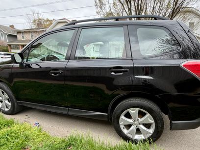 Used 2016 Subaru Forester 2.5i w/ Alloy Wheel Package