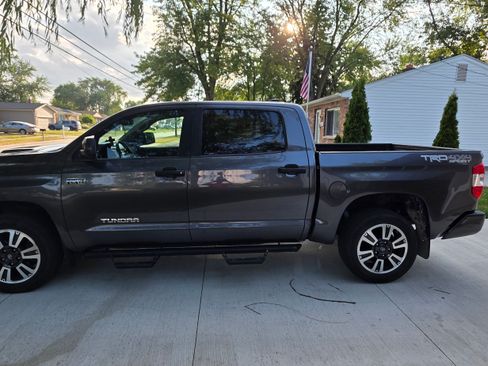 Used 2020 Toyota Tundra SR5 w/ TRD Sport Package AWD/4WD image 4