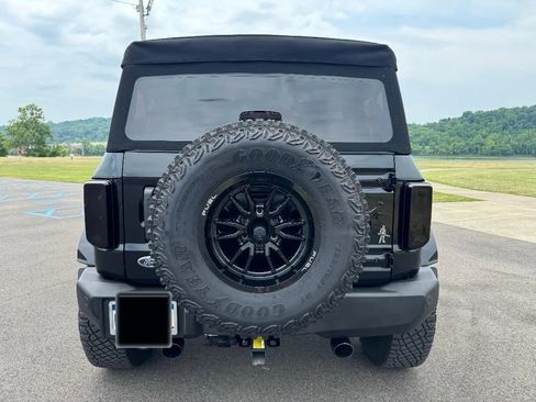 Used 2022 Ford Bronco Wildtrak image 4