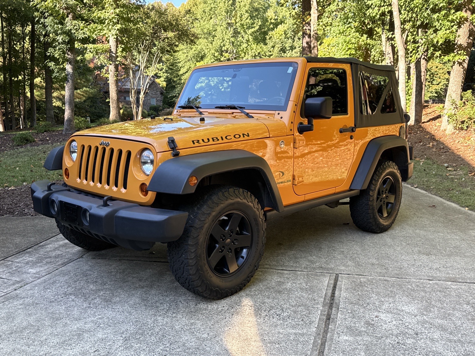 Used 2012 Jeep Wrangler Rubicon w/ Dual Top Group AWD/4WD image 1