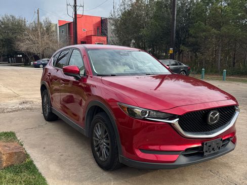 Used 2019 MAZDA CX-5 Touring image 2