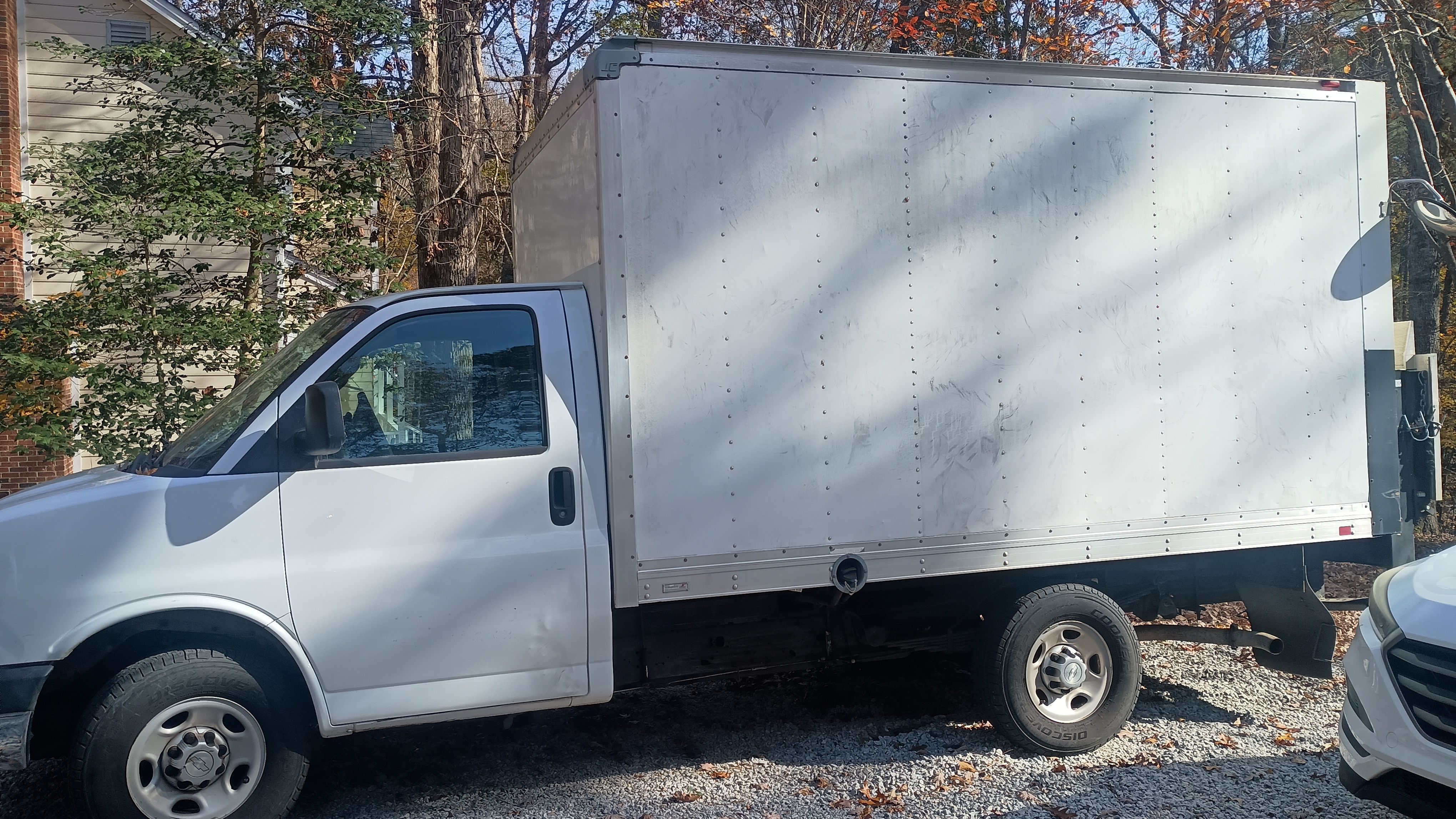 Used 2016 Chevrolet Express 3500 RWD image 5