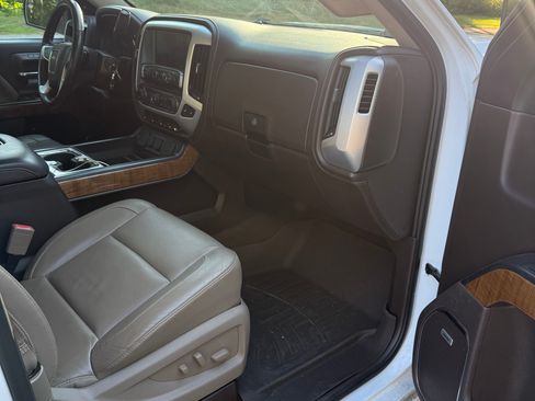 Used 2016 GMC Sierra 1500 SLT w/ SLT Premium Package AWD/4WD image 10