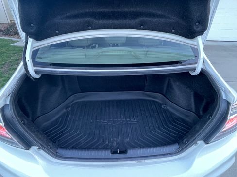 Used 2013 Honda Civic Hybrid Sedan image 13