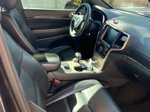 Used 2014 Jeep Grand Cherokee Limited image 9