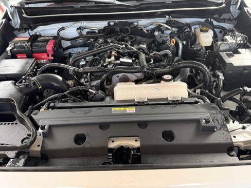 Used 2024 Toyota Tacoma TRD Off-Road image 12